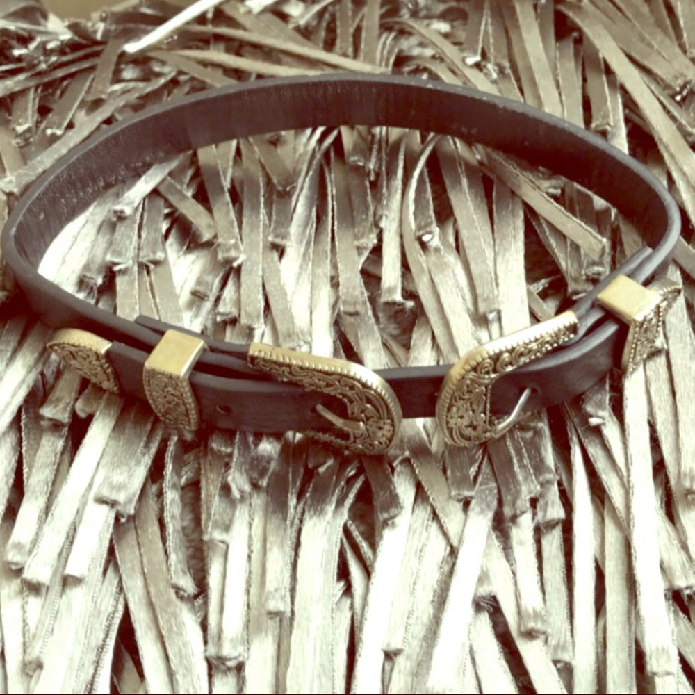 Belted choker